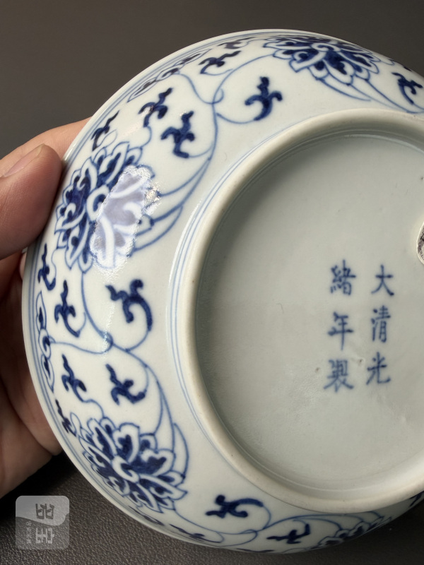 清光绪 青花缠枝莲纹盘 - 图9